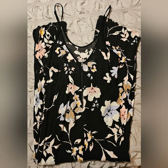 Sheer Pattern Jumpsuit - Picture 3 of 4